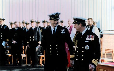 Commodore Laurie Hopkins, naval commander and helicopter .